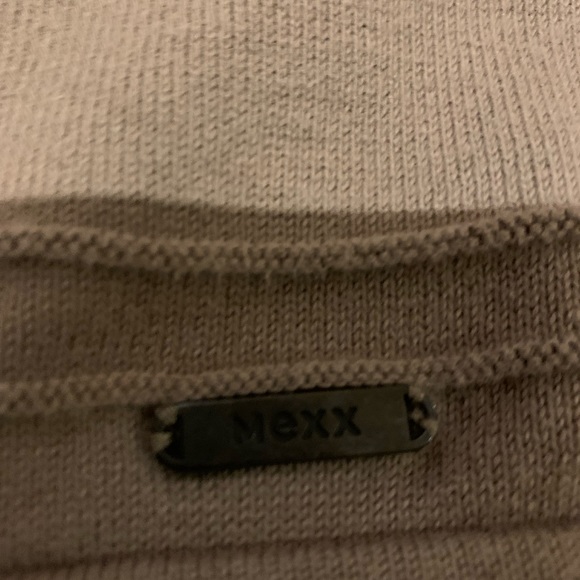 Beige shirt - Picture 2 of 3